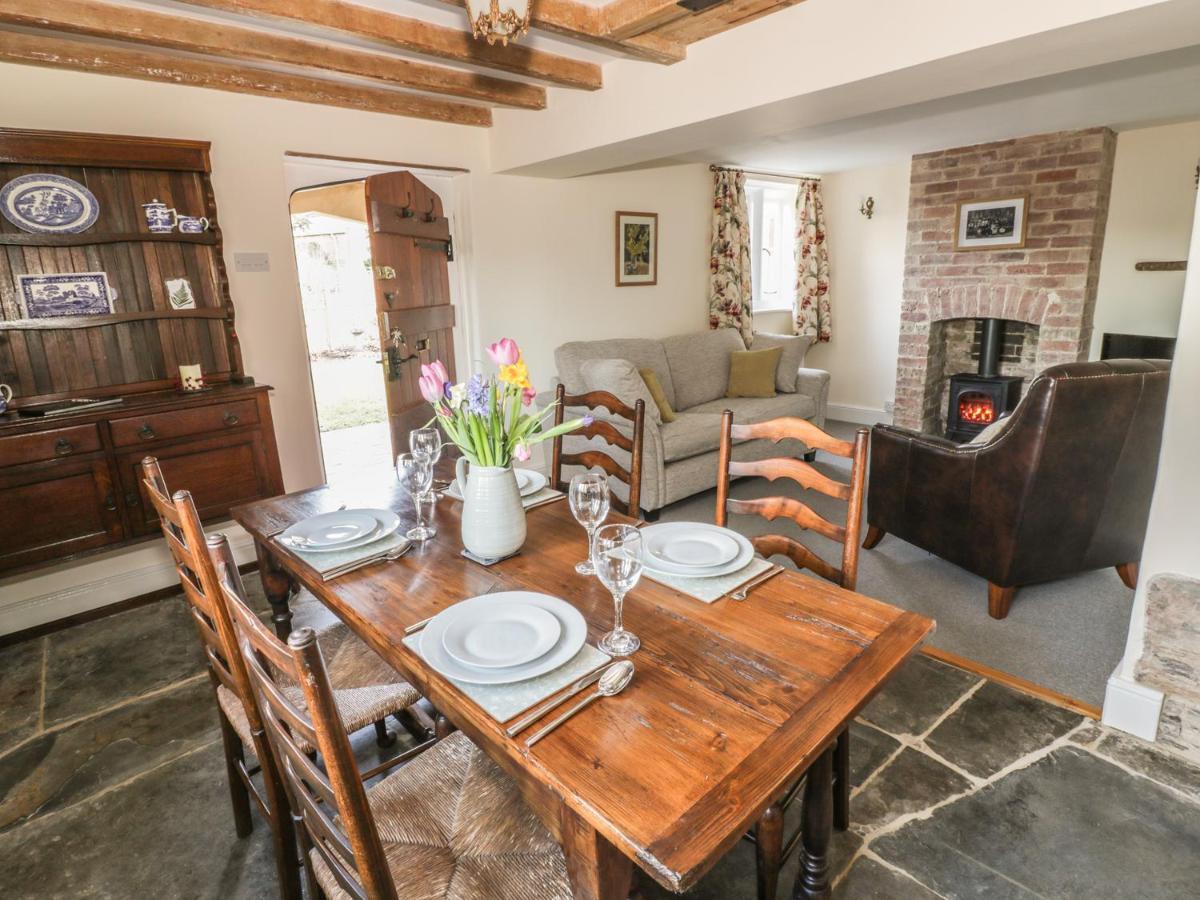 Bear'S Cottage South Littleton Bagian luar foto